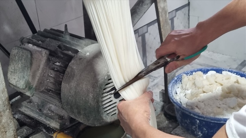 Em trai nhất quyết không về nối nghiệp kinh doanh gia đình, chấp nhận làm văn phòng lương 8 triệu/tháng vì "người có bằng cấp phải làm việc cao sang, không hoạt động chân tay" - Ảnh 3.