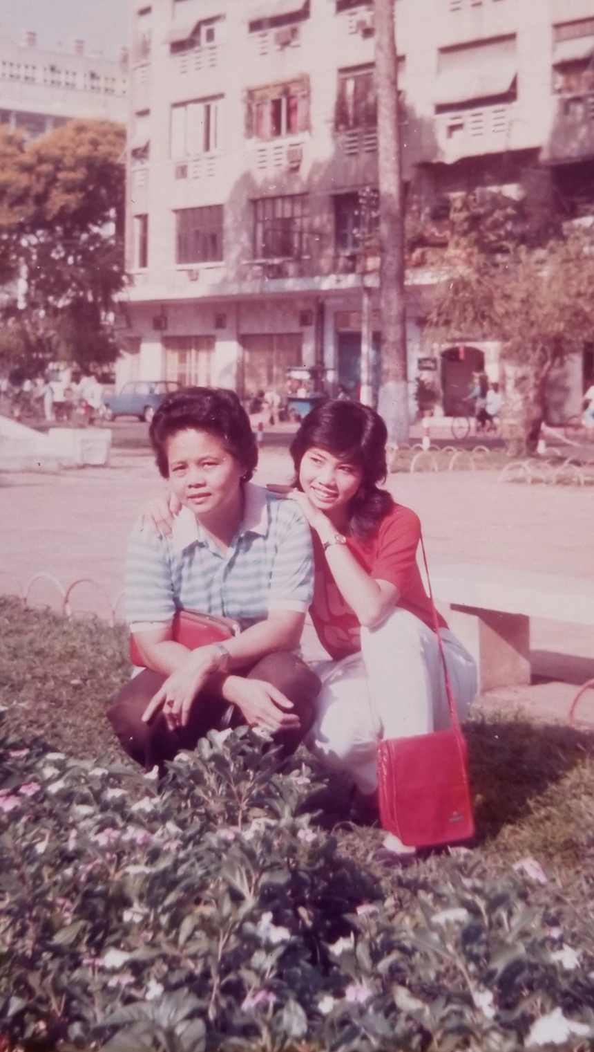 Hồ Lệ Thu: "Nhìn mẹ đau đớn mà không làm gì được, tôi đau nhói tim gan, sốt ruột vô vàn" - Ảnh 1.