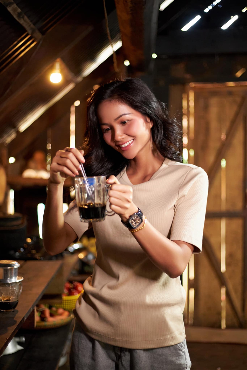 H'hen Niê kể truyền thống gia đình gì mà fan rần rần xin đến nhà? - Ảnh 3.