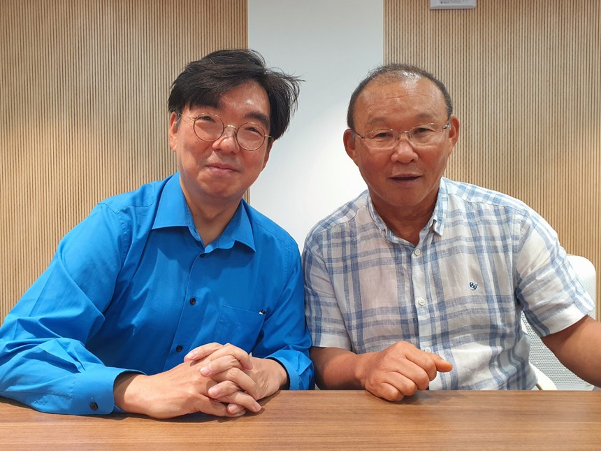 Phóng viên Hàn Quốc: 'ĐT Việt Nam buộc phải thay đổi, vì ĐNÁ biết hết bài của ông Park rồi' - Ảnh 2. Phóng viên Hàn Quốc: 'ĐT Việt Nam buộc phải thay đổi, vì ĐNÁ biết hết bài của ông Park rồi' - Ảnh 2.