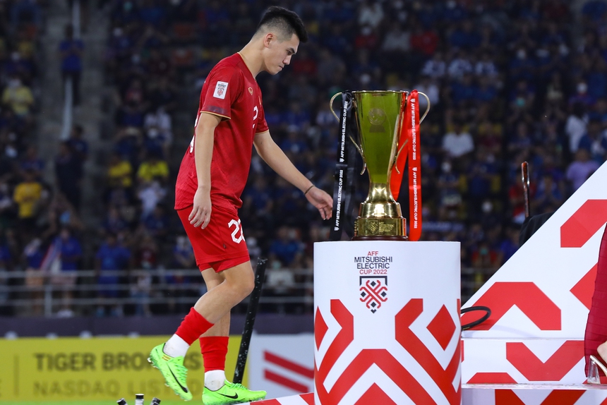 Phóng viên Hàn Quốc: 'ĐT Việt Nam buộc phải thay đổi, vì ĐNÁ biết hết bài của ông Park rồi' - Ảnh 3. Phóng viên Hàn Quốc: 'ĐT Việt Nam buộc phải thay đổi, vì ĐNÁ biết hết bài của ông Park rồi' - Ảnh 3.