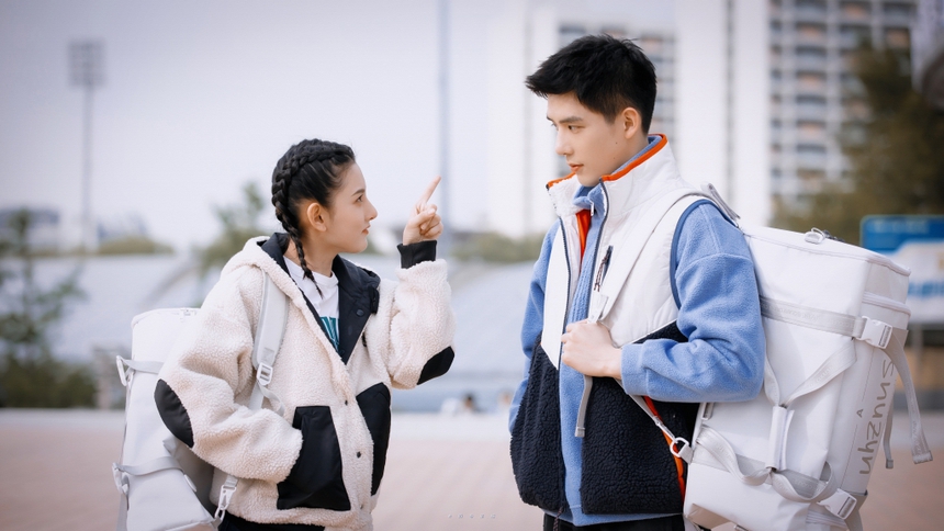 'Đụng hàng' Triệu Lộ Tư nhưng nàng tiểu hoa này được khen xinh đẹp hơn hẳn, nhan sắc còn 'na ná' Trương Bá Chi khiến dân tình thương nhớ - Ảnh 10. 'Đụng hàng' Triệu Lộ Tư nhưng nàng tiểu hoa này được khen xinh đẹp hơn hẳn, nhan sắc còn 'na ná' Trương Bá Chi khiến dân tình thương nhớ - Ảnh 10.