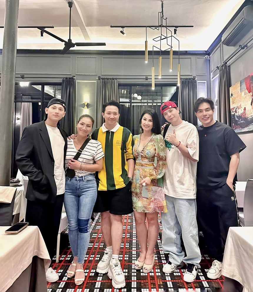 Bị nghi 'bơ' Lê Dương Bảo Lâm khi gặp gỡ nhóm bạn, Trấn Thành nói gì? - Ảnh 1. Bị nghi 'bơ' Lê Dương Bảo Lâm khi gặp gỡ nhóm bạn, Trấn Thành nói gì? - Ảnh 1.