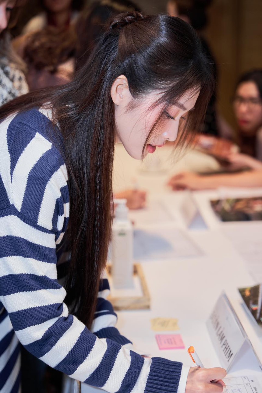 Khả Ngân từng hỏi Thanh Sơn chuyện kết hôn, có thái độ "lạ" khi nói về phim giả tình thật - Ảnh 6.