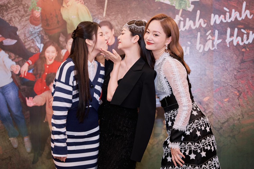 Khả Ngân từng hỏi Thanh Sơn chuyện kết hôn, có thái độ "lạ" khi nói về phim giả tình thật - Ảnh 7.