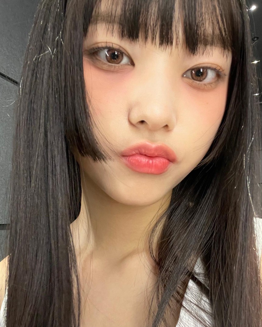 7 nữ thần tượng K-pop cực xinh với kiểu tóc Hime - Ảnh 4.