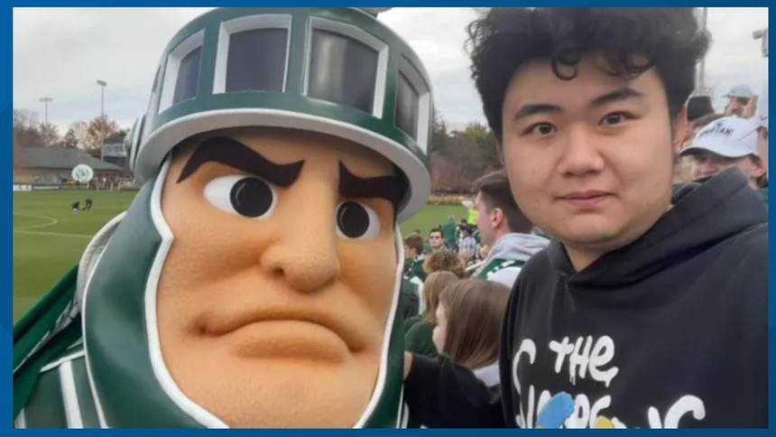 Hành động đầy ý nghĩa của James Harden với nam sinh viên sống sót thần kỳ sau vụ xả súng tại Mỹ - Ảnh 2. Hành động đầy ý nghĩa của James Harden với nam sinh viên sống sót thần kỳ sau vụ xả súng tại Mỹ - Ảnh 2.