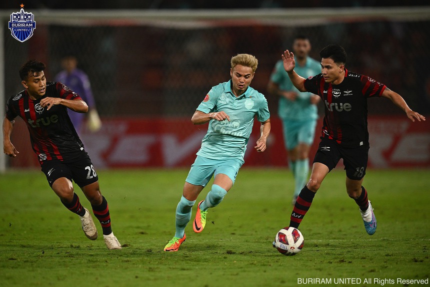 Báo Thái Lan: Theerathon từ chối đề nghị 2 triệu baht/tháng của Công An Hà Nội - Ảnh 2.