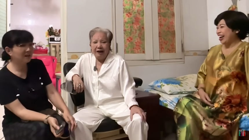 Xót xa nghệ sĩ Hồng Nga: Mới năm trước còn khỏe, giờ đã tiều tụy và lẫn nhiều - Ảnh 4.