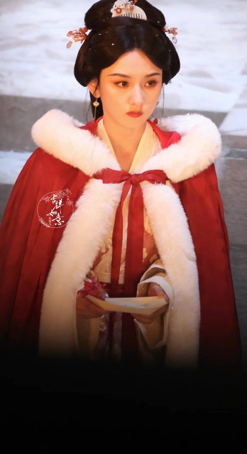 'Đụng hàng' Triệu Lộ Tư nhưng nàng tiểu hoa này được khen xinh đẹp hơn hẳn, nhan sắc còn 'na ná' Trương Bá Chi khiến dân tình thương nhớ - Ảnh 1. 'Đụng hàng' Triệu Lộ Tư nhưng nàng tiểu hoa này được khen xinh đẹp hơn hẳn, nhan sắc còn 'na ná' Trương Bá Chi khiến dân tình thương nhớ - Ảnh 1.