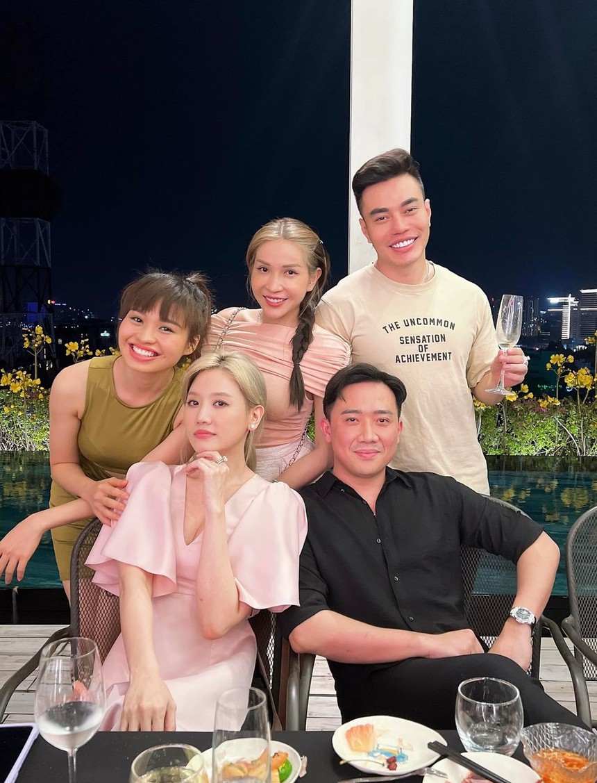 Bị nghi 'bơ' Lê Dương Bảo Lâm khi gặp gỡ nhóm bạn, Trấn Thành nói gì? - Ảnh 3. Bị nghi 'bơ' Lê Dương Bảo Lâm khi gặp gỡ nhóm bạn, Trấn Thành nói gì? - Ảnh 3.