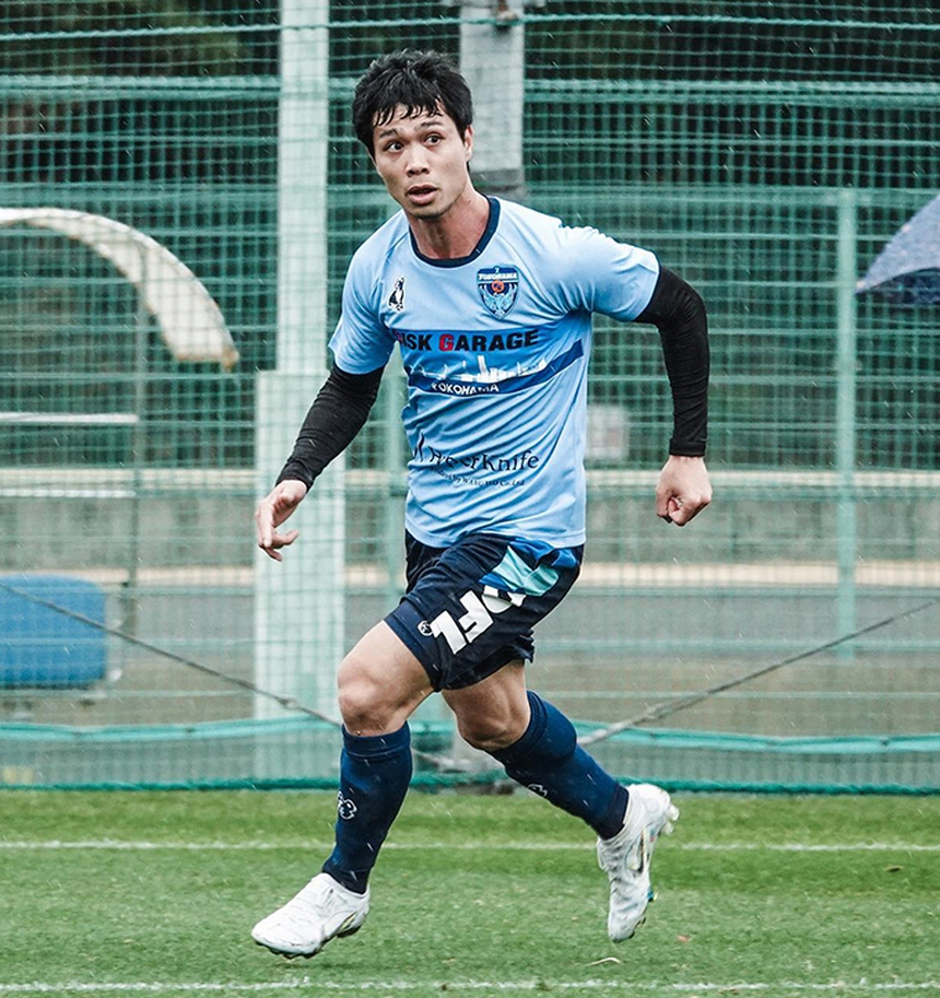 Công Phượng lại bị “bỏ quên”, đối mặt tương lai u tối sau phát biểu của HLV Nhật Bản? - Ảnh 2.