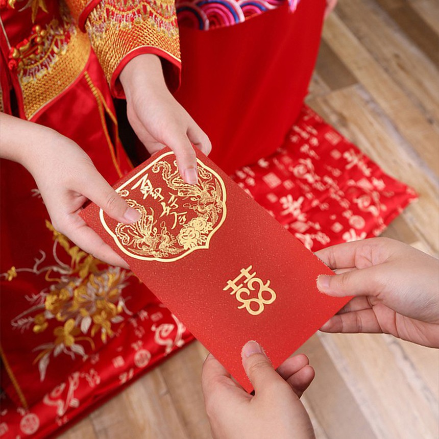 Nhận liên tiếp 21 tấm thiệp mời, cô gái khóc dở mếu dở vì một ngày "chạy sô" dự 5 đám cưới - Ảnh 1. Nhận liên tiếp 21 tấm thiệp mời, cô gái khóc dở mếu dở vì một ngày "chạy sô" dự 5 đám cưới - Ảnh 1.