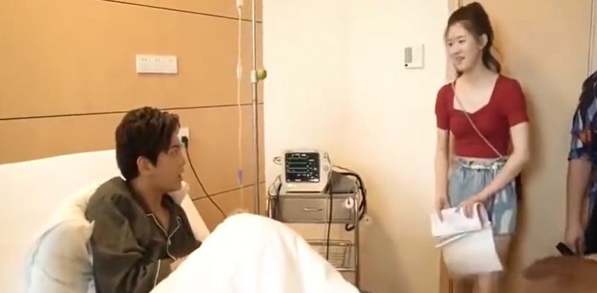 Triệu Lộ Tư đích thị là 'ác mộng' của bạn diễn nam: Chửi hết Dương Dương đến Ngô Lỗi, có anh còn bị lấy kim đâm - Ảnh 9.