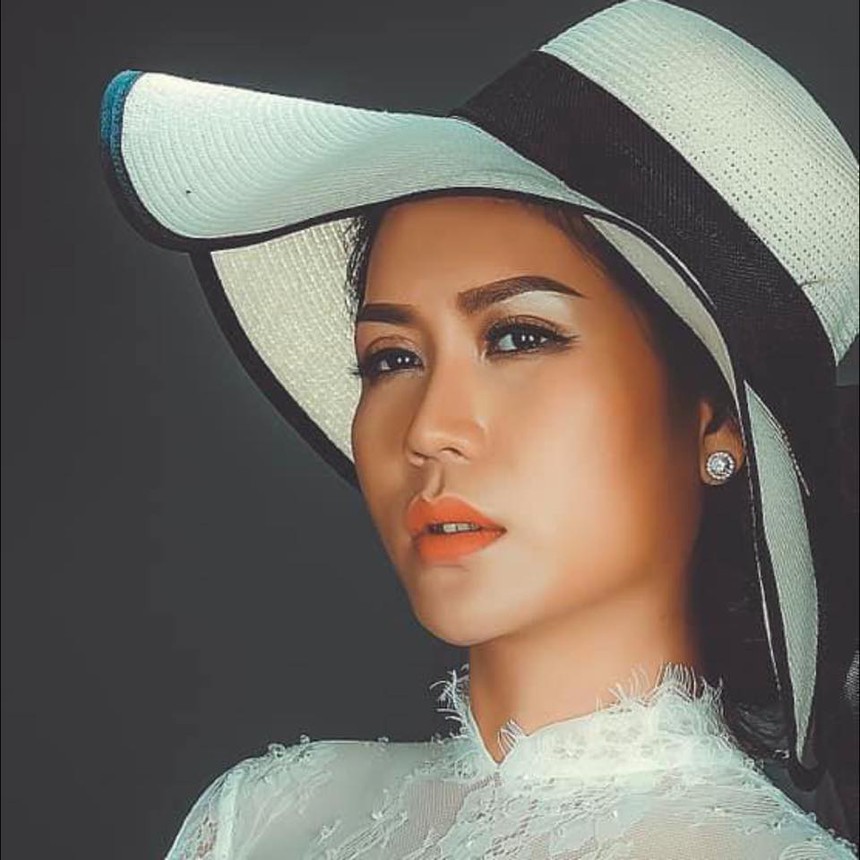 Ca sĩ Hồng Mơ: "Tôi nhận được nhiều lời đề nghị giúp đỡ nhưng tôi không thích bị sắp đặt" - Ảnh 1.