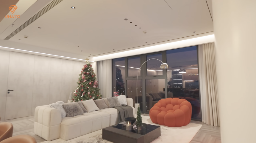 Vợ chồng trẻ đập thông 2 căn hộ để làm phòng khách như khách sạn 5 sao, món đồ đắt nhất phòng ngủ là chiếc đệm 230 triệu - Ảnh 3.