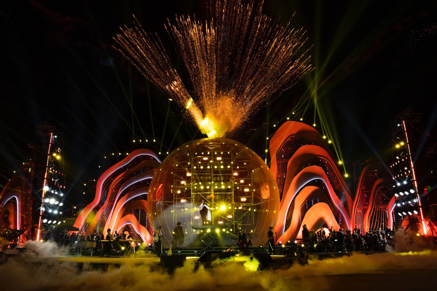 Đen Vâu xuất hiện bất ngờ, màn kết hợp cùng Hà Anh Tuấn khiến fan bùng nổ - Ảnh 2.