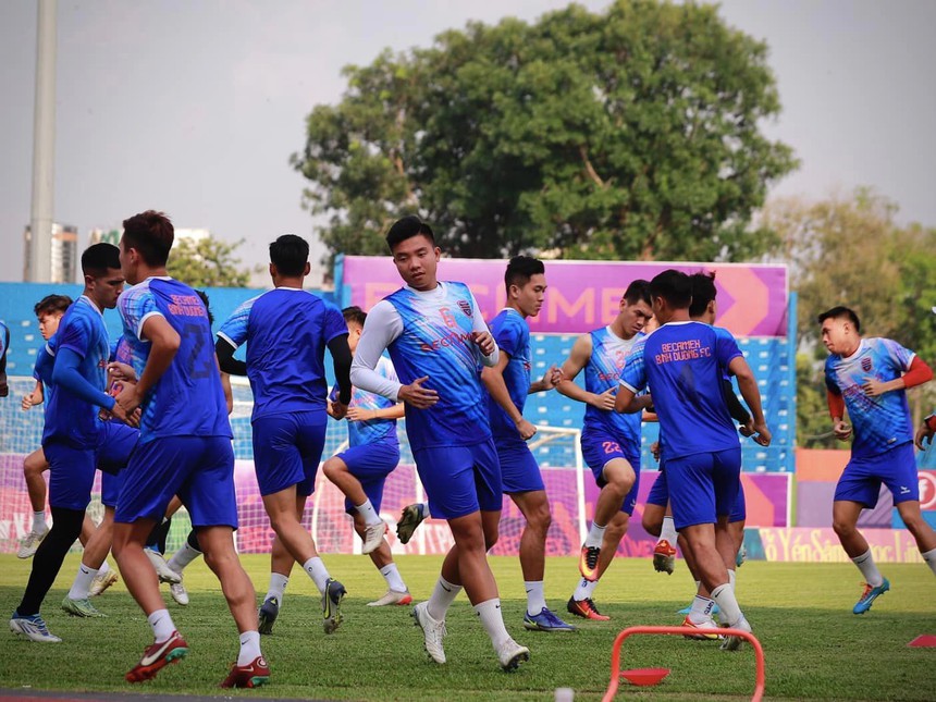 Bóng đá Việt Nam ngày 26/2: Trợ lý HLV Troussier bận làm nhiệm vụ tại U20 Việt Nam - Ảnh 4. Bóng đá Việt Nam ngày 26/2: Trợ lý HLV Troussier bận làm nhiệm vụ tại U20 Việt Nam - Ảnh 4.