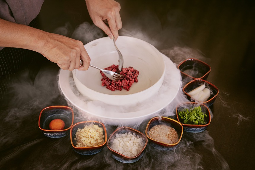 Hương vị xứ Hàn ở ‘nhà hàng trên mây’ có gì đặc biệt mà giới sành ăn đua nhau kéo tới thưởng thức?  - Ảnh 4.