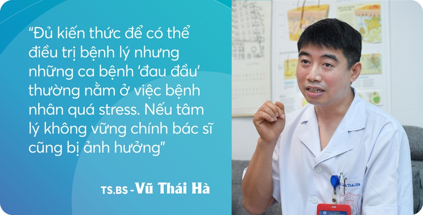 BS da liễu kể nỗi niềm “bệnh không chết người” và những ca sống dở vì trứng cá đỏ: “Không chỉ khám bệnh, kê đơn, chúng tôi còn thay đổi tư duy người bệnh” - Ảnh 5. BS da liễu kể nỗi niềm “bệnh không chết người” và những ca sống dở vì trứng cá đỏ: “Không chỉ khám bệnh, kê đơn, chúng tôi còn thay đổi tư duy người bệnh” - Ảnh 5.