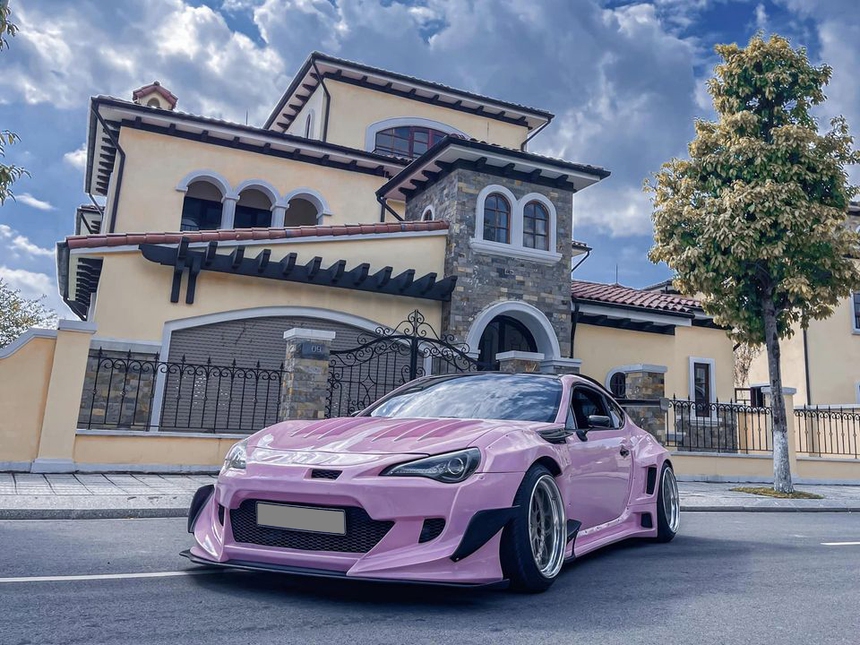 Xe thể thao Toyota chính hãng một thời được rao bán gầm 1,5 tỷ đồng nhưng chưa chắc đã có thể cầm lái trên đường phố - Ảnh 2. Xe thể thao Toyota chính hãng một thời được rao bán gầm 1,5 tỷ đồng nhưng chưa chắc đã có thể cầm lái trên đường phố - Ảnh 2.