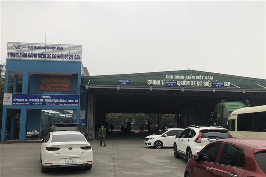 Hà Nội: Điều tra sai phạm tại Trung tâm đăng kiểm xe cơ giới 29-02V và 29-02S - Ảnh 1.