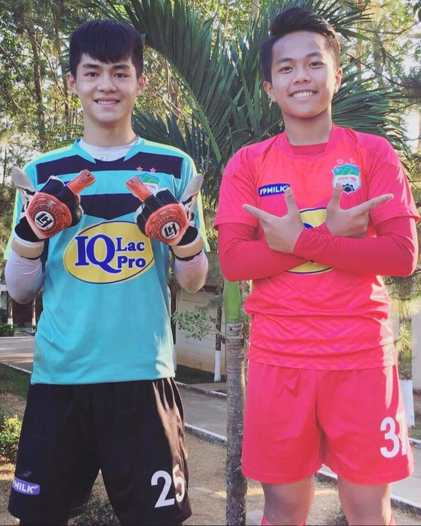 Thủ môn cao hơn cả Văn Lâm được triệu tập lên tuyển U22 Việt Nam - Ảnh 4.