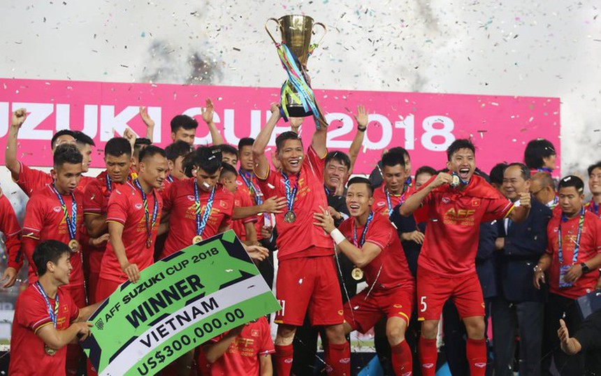 Quả bóng Vàng gây tranh cãi, phải chăng bởi thầy Park đi vào 1 "vết xe đổ" của Hữu Thắng? - Ảnh 2.