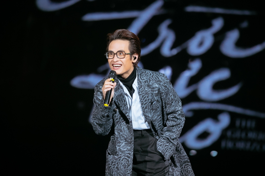 Vẫn có những tiếc nuối, nhưng Hà Anh Tuấn đã có một Chân Trời thực sự Rực Rỡ tại quê nhà - Ảnh 2. Vẫn có những tiếc nuối, nhưng Hà Anh Tuấn đã có một Chân Trời thực sự Rực Rỡ tại quê nhà - Ảnh 2.