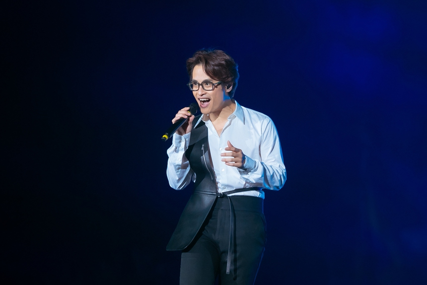 Vẫn có những tiếc nuối, nhưng Hà Anh Tuấn đã có một Chân Trời thực sự Rực Rỡ tại quê nhà - Ảnh 4. Vẫn có những tiếc nuối, nhưng Hà Anh Tuấn đã có một Chân Trời thực sự Rực Rỡ tại quê nhà - Ảnh 4.