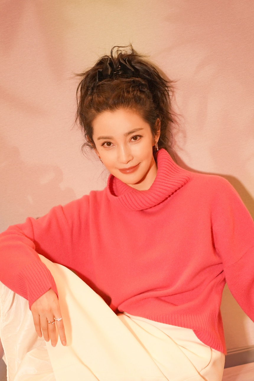 Nhan sắc gây sốt của Lý Băng Băng đón sinh nhật tuổi 50 - Ảnh 5.