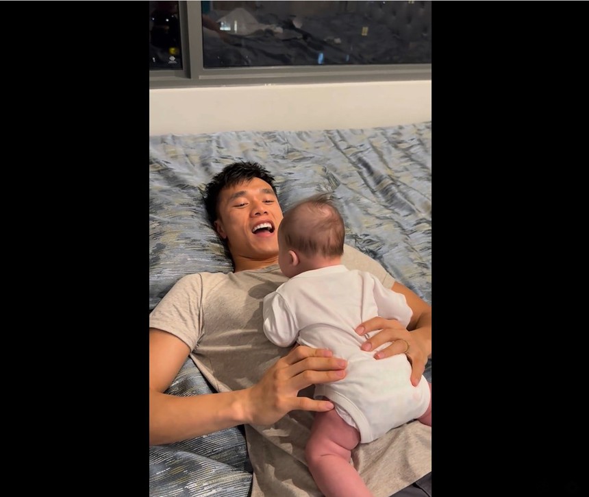 Thủ môn Bùi Tiến Dũng tích cực 'luyện công' trong ngày nghỉ để cạnh tranh với Patrik Lê Giang? - Ảnh 4.