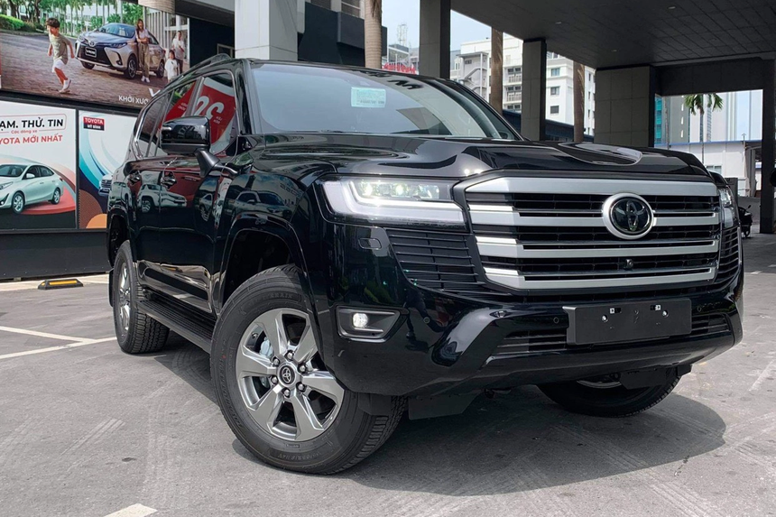 Mercedes-Benz GLS 2023 lộ thiết kế: Là xe 'Mẹc' nhưng rất... Land Cruiser - Ảnh 3.