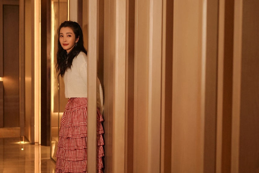 Nhan sắc gây sốt của Lý Băng Băng đón sinh nhật tuổi 50 - Ảnh 7.