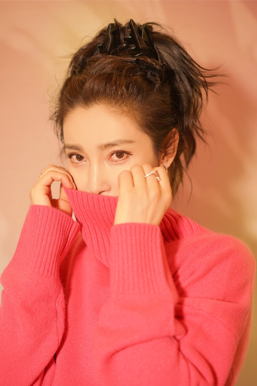 Nhan sắc gây sốt của Lý Băng Băng đón sinh nhật tuổi 50 - Ảnh 4.