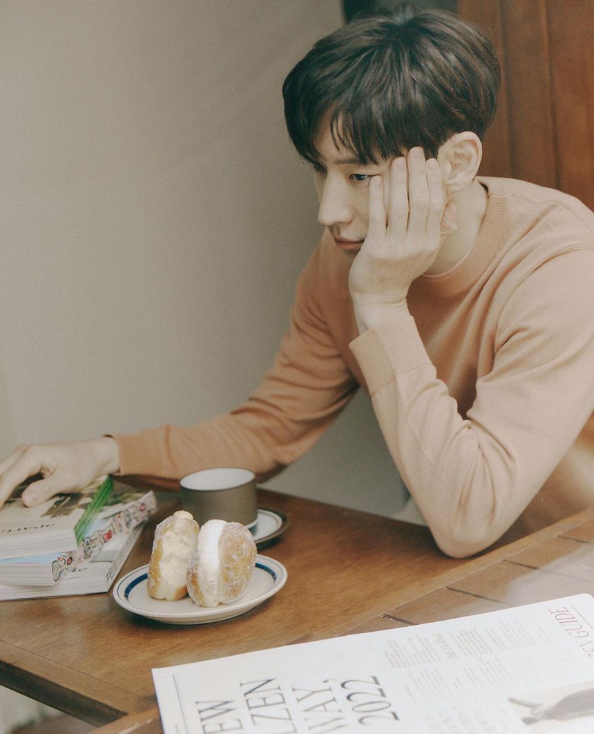 1001 sự thật thú vị về nam chính 'Taxi driver 2': Từng đóng phim đam mỹ với 'tình cũ Son Ye Jin' - Ảnh 2.