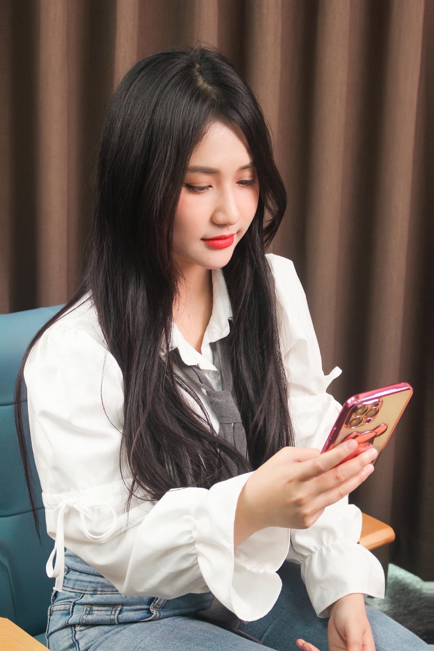 Mất tài khoản triệu view, hot TikToker Như Lê hé lộ 'mặt tối' của nghề - Ảnh 3.