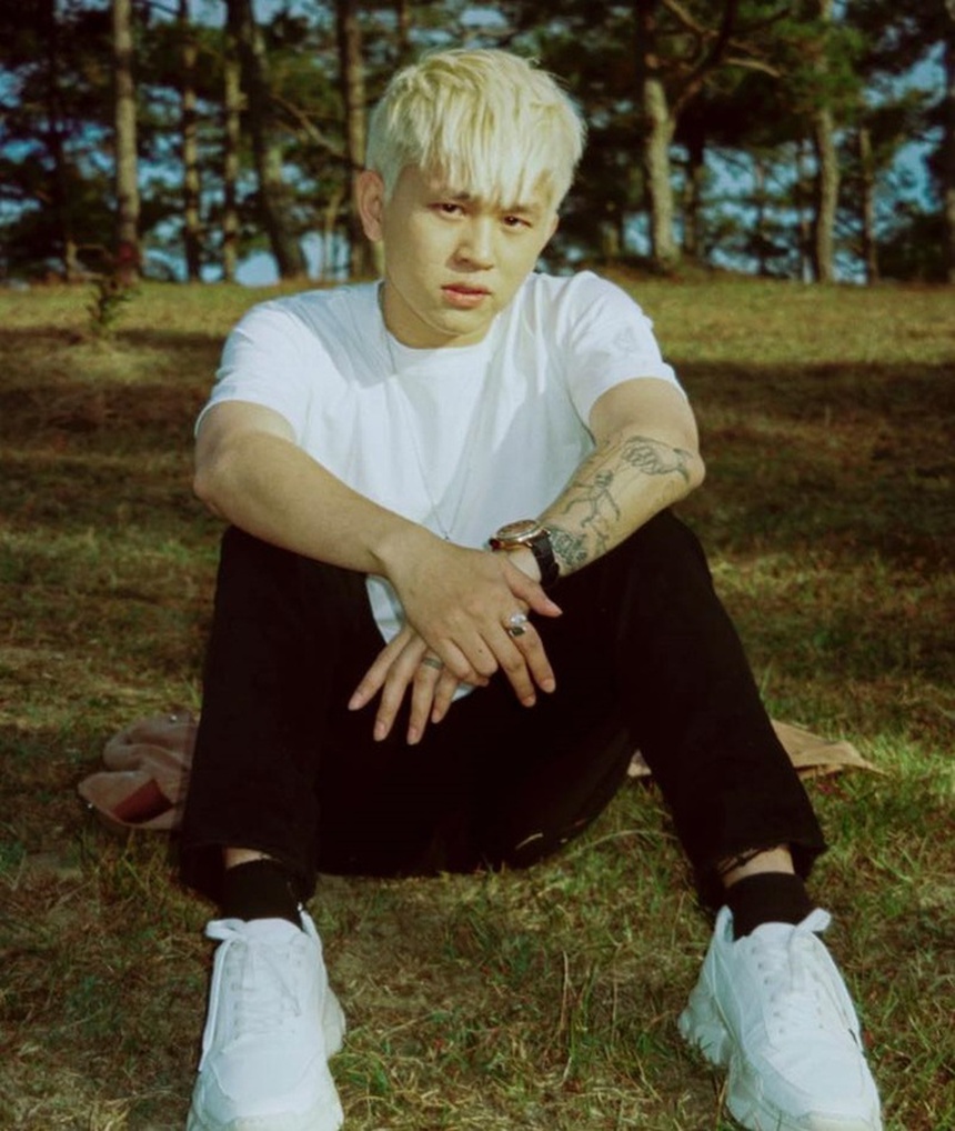 B Ray công khai bạn gái chính thức, nói gì về loạt ảnh được cho là chiêu trò PR? - Ảnh 4. B Ray công khai bạn gái chính thức, nói gì về loạt ảnh được cho là chiêu trò PR? - Ảnh 4.