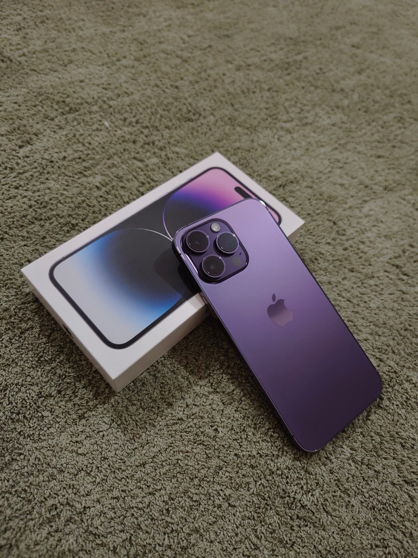 Giảm giá cực mạnh, iPhone 14 Pro Max tiếp tục "xuống đáy", thấp nhất kể từ khi ra mắt tại VN - Ảnh 2.