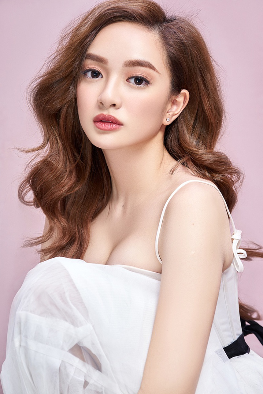 ‘Ngọc nữ’ gen Z của điện ảnh Việt: Nữ chính loạt phim trăm tỷ VNĐ, làm bà chủ công ty giải trí ở tuổi 24 - Ảnh 3.