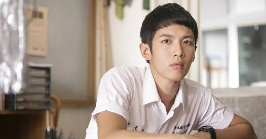 'Nam thần thanh xuân' Kha Chấn Đông chính thức lộ diện sau tai nạn nổ mặt, nhan sắc có còn như xưa? - Ảnh 1.