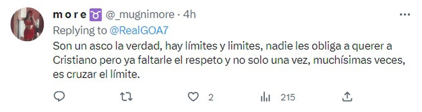 CĐV bất bình với FIFA vì dùng ảnh 'thiếu tôn trọng' Ronaldo ở lễ trao giải The Best 2022 - Ảnh 5. CĐV bất bình với FIFA vì dùng ảnh 'thiếu tôn trọng' Ronaldo ở lễ trao giải The Best 2022 - Ảnh 5.
