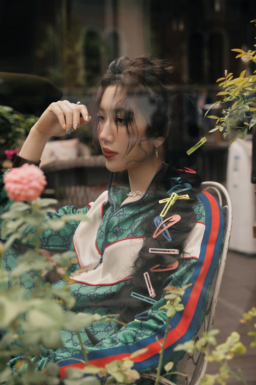 Thúy Ngân và hành trình nhan sắc 14 năm: Hiện tại quá xinh đẹp, 'ăn đứt' thời đôi mươi - Ảnh 14. Thúy Ngân và hành trình nhan sắc 14 năm: Hiện tại quá xinh đẹp, 'ăn đứt' thời đôi mươi - Ảnh 14.