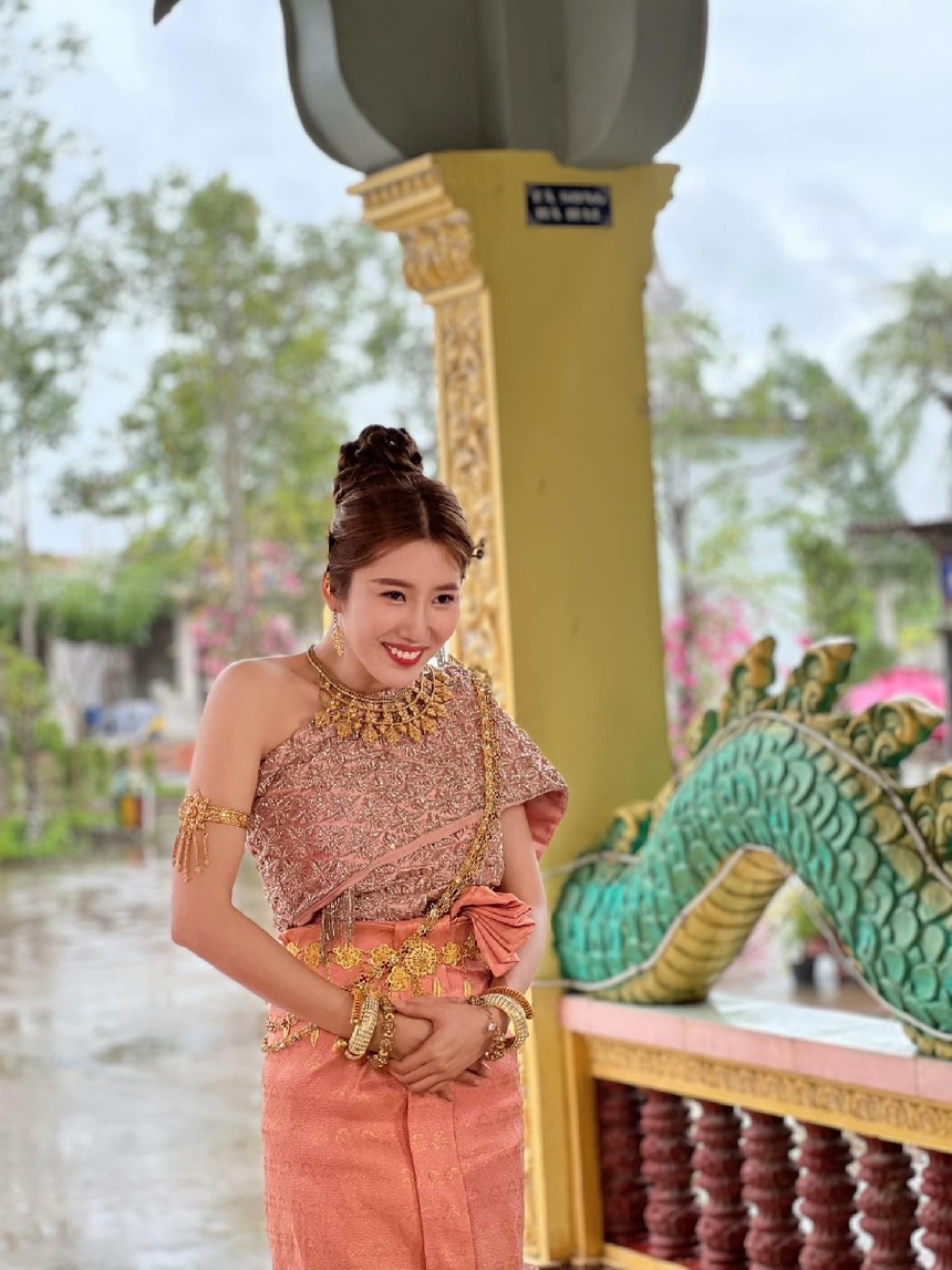 Thúy Ngân và hành trình nhan sắc 14 năm: Hiện tại quá xinh đẹp, 'ăn đứt' thời đôi mươi - Ảnh 15. Thúy Ngân và hành trình nhan sắc 14 năm: Hiện tại quá xinh đẹp, 'ăn đứt' thời đôi mươi - Ảnh 15.