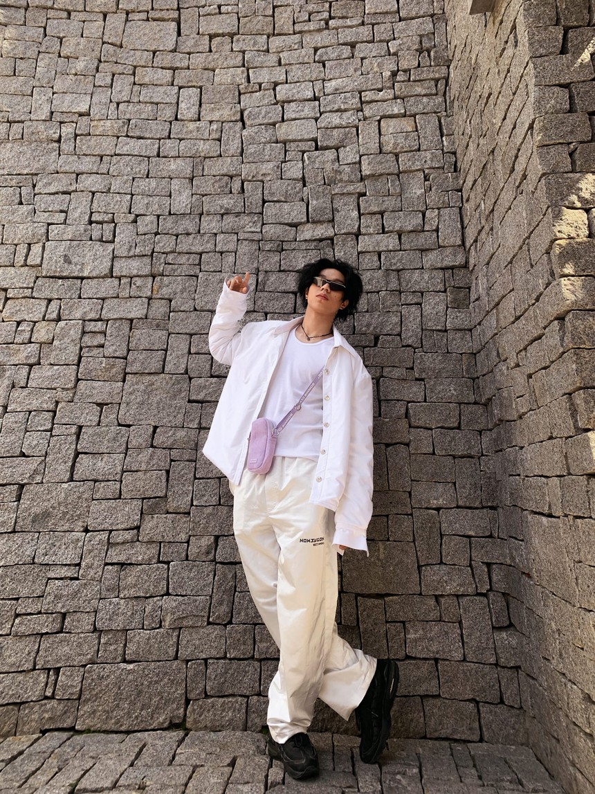 Danh tính chàng trai được Bảo Anh hôn đắm đuối: Kém nữ ca sĩ 7 tuổi, tưởng lạ mà hóa ra người quen - Ảnh 5.