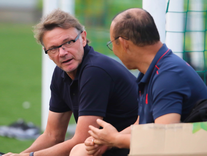 HLV Philippe Troussier tới Việt Nam đàm phán với VFF vào tuần sau - Ảnh 1.