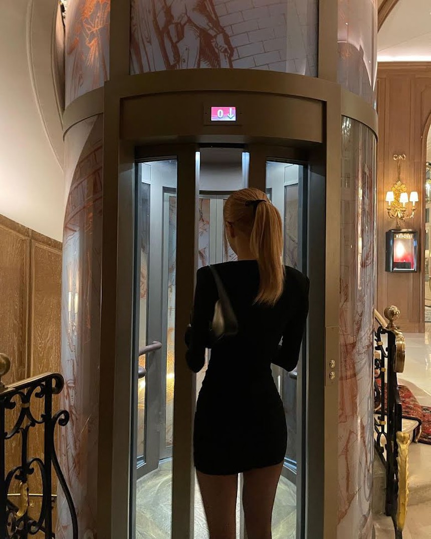 Khi Jennie và Rosé xoay lưng: Áo váy đẹp tới mấy cũng chẳng hot bằng bóng lưng nuột nà, ai chiếm thế thượng phong trong màn đọ dáng căng đét này? - Ảnh 9. Khi Jennie và Rosé xoay lưng: Áo váy đẹp tới mấy cũng chẳng hot bằng bóng lưng nuột nà, ai chiếm thế thượng phong trong màn đọ dáng căng đét này? - Ảnh 9.