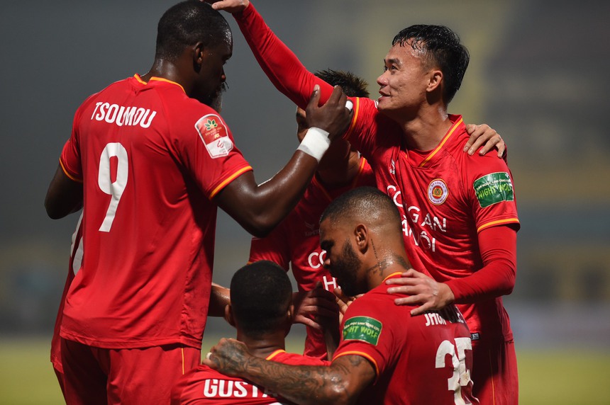 Công An Hà Nội 5-0 Bình Định: Tạo mưa bàn thắng, CAHN thị uy sức mạnh của ứng viên vô địch - Ảnh 1.