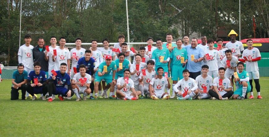 Tuấn Anh khiến đồng đội bị phạt, trợ lý Bundit bị các học trò ăn hiếp  - Ảnh 10.