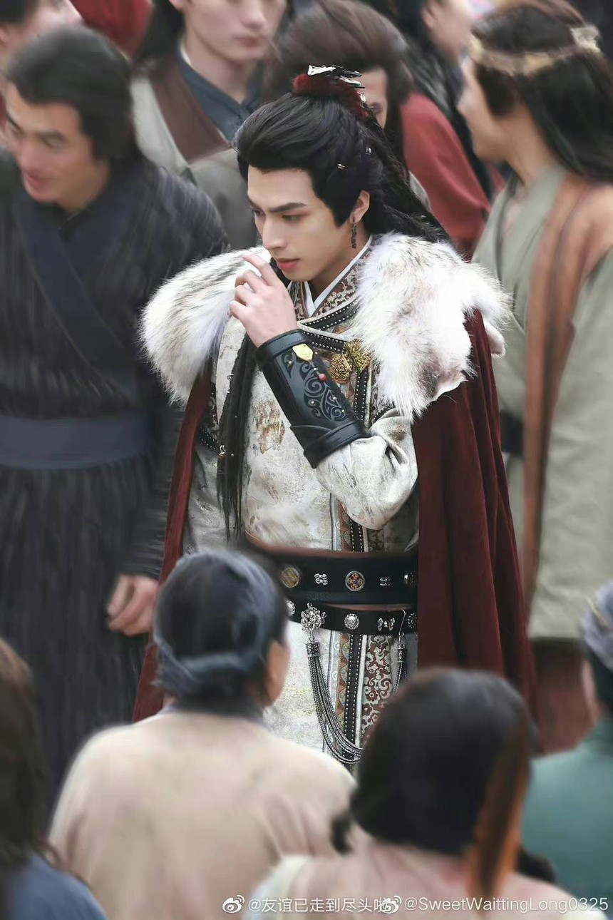 Nhan sắc Angelababy trong ảnh chụp vội thế nào mà khiến dân mạng xôn xao - Ảnh 6.